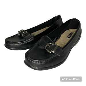 Thom McAn Black Leather Buckle Toe Slip On Loafer Flats 5.5 Wide